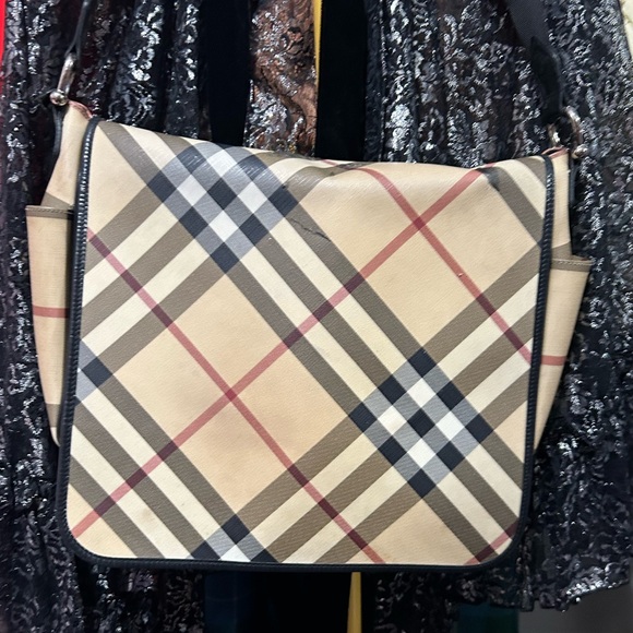 BURBERRY L Large Nova Check Plaid Black Patent Leather Messenger Laptop Bag - Picture 4 of 13